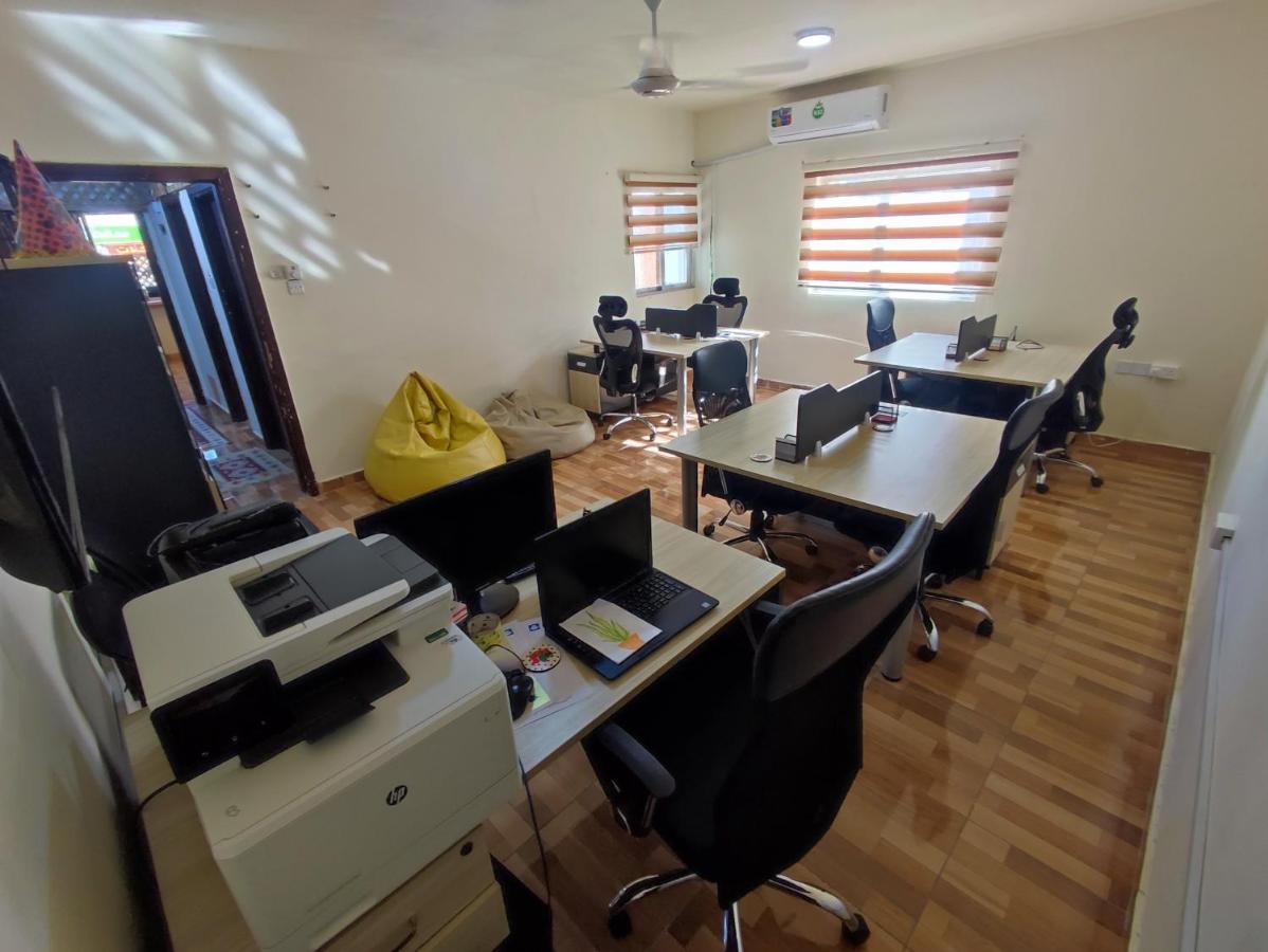 Hakaia Community Pansiyon Akabe Dış mekan fotoğraf