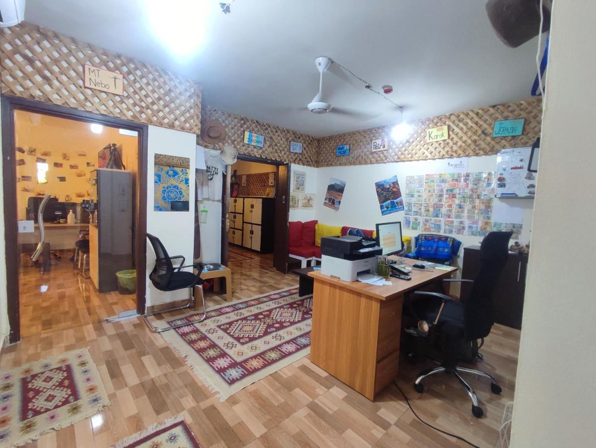 Hakaia Community Pansiyon Akabe Dış mekan fotoğraf
